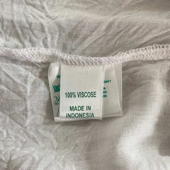 Poupette St. Barth White Embroidered Off the Shoulder Top - Size: 2 - Picture 6 of 7